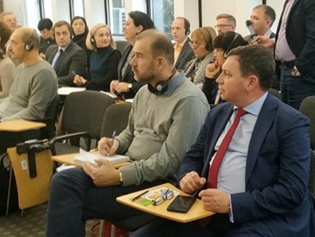 Робота триває